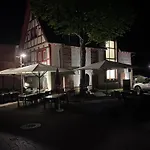 Отель Altstadthotel Wilde Rose Эппинген